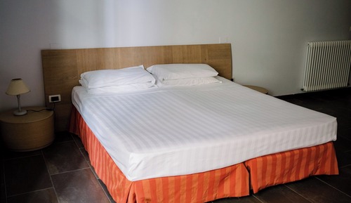 Condo, Annex Building (4 people)