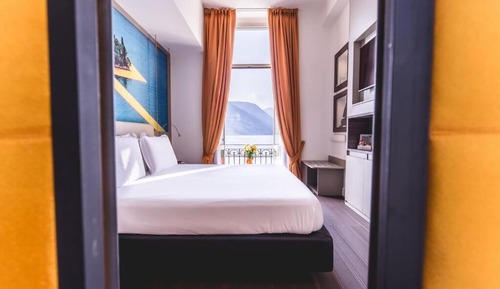 Traditional Suite