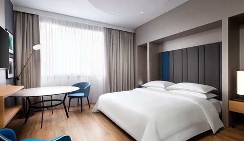 Classic Room, 1 King Bed