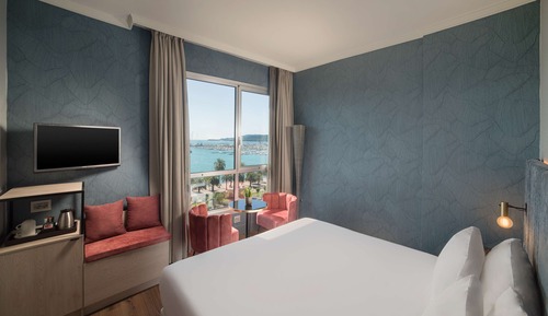 Superior Room (View)