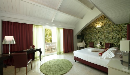 Family Suite (split level)