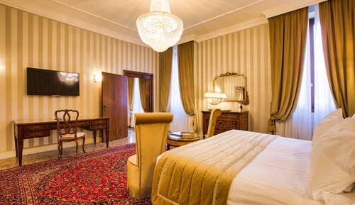 Premier Suite