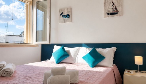 House, 2 Bedrooms, Patio