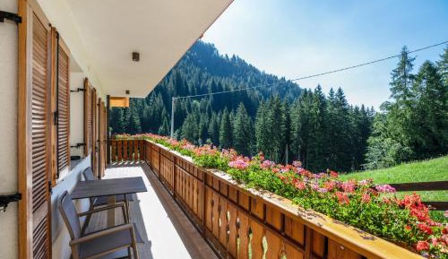 Three-Bedroom Premium Apartment with Balcony