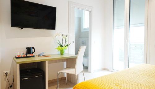 Deluxe Double or Twin Room with Spa Bath