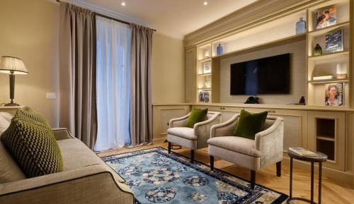 Two-Bedroom Superior Apartment