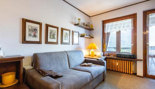 One-Bedroom Apartment with Balcony and Mountain View  