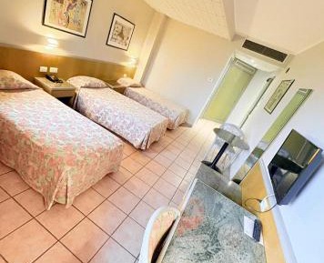 Triple Room