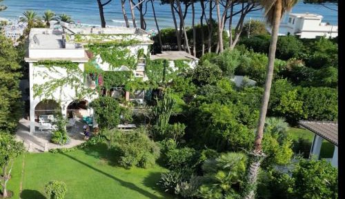 Deluxe Double Room with Balcony and Sea View