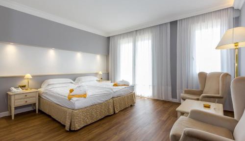 Junior Suite with Balcony