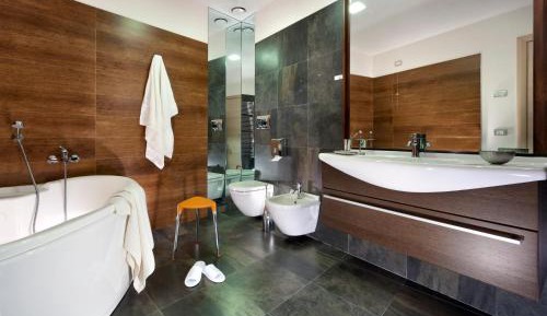 Deluxe Double Room with Bath
