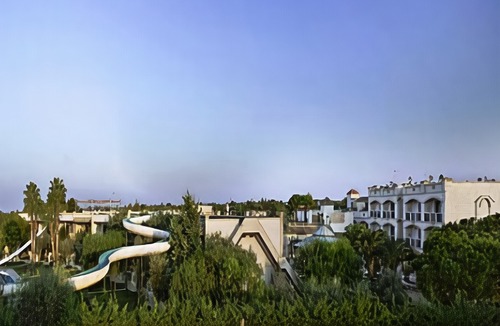 Noicattaro Hotel | Unahotels Regina Bari