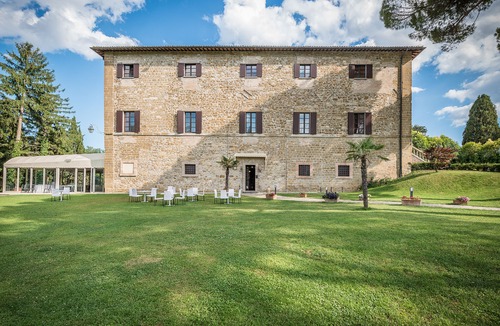 Monteluiano Hotel | Hotel Villa Montegranelli