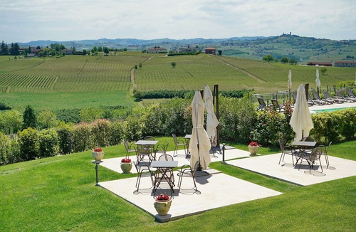 Agliano Terme Hotel | NaturalMente Wine Resort