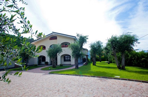 Baronissi Hotel | Il Casale Della Stella