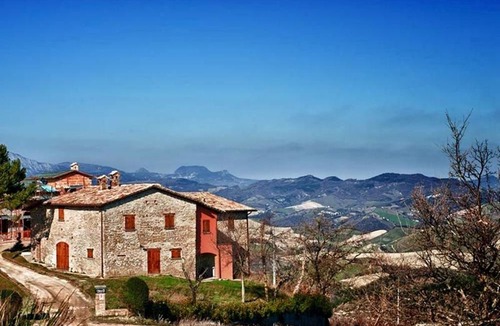 SantʼAngelo in Vado Hotel | Hotel Santa Chiara
