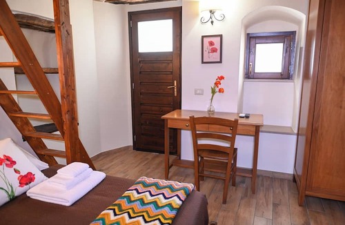 Baselice Bed & Breakfast | B&B Borgo Sciugolo