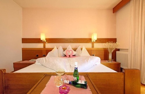Kastelruth Hotel | Hotel Garni Savoy
