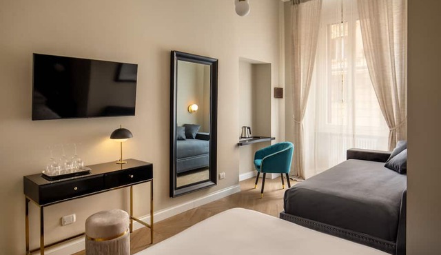 Porta Castello Suites