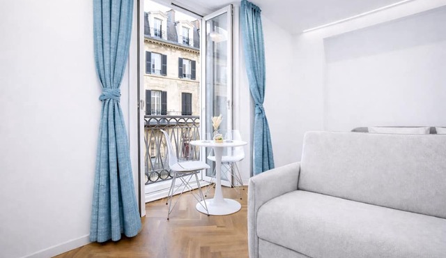 B and G Boutique apt.-heart of Milano- Design District