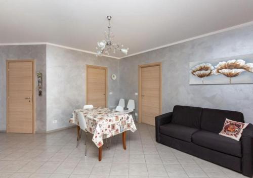 Comfy cozy apartment close to Metro